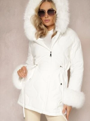 Biała Kurtka Zimowa z Szerokim Kapturem z Futerkiem i Troczkami w Pasie Anelri ann gissy
