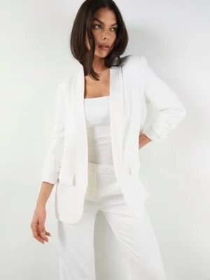 Biała Marynarka Bez Zapięć z Ozdobnym Marszczeniem i Imitacją Kieszeni Phelotis