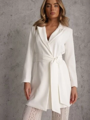 Biała Marynarka Sukienkowa z Usztywnioną Linią Ramion Wiązana w Talii Equintina tricot station