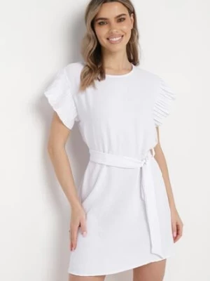 Biała Mini Sukienka Rozkloszowana z Paskiem w Talii i Ozdobnym Rękawem Allairi