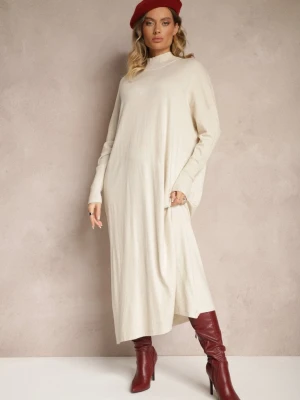 Biała Pudełkowa Sukienka Sweterkowa z Wiskozą i Golfem Rinnine M&d Fashion