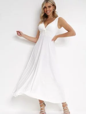 Biała Rozkloszowana Sukienka Maxi z Marszczeniem Przy Dekolcie Jalona