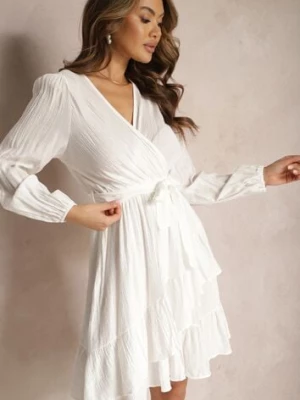 Biała Rozkloszowana Sukienka Midi z Paskiem w Talii i Kopertowym Dekoltem Gemiora