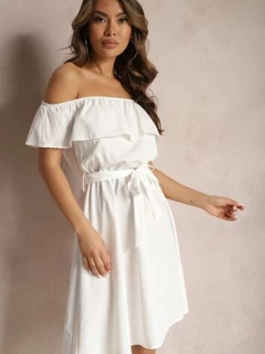 Biała Rozkloszowana Sukienka o Fasonie Hiszpanki z Paskiem w Talii Koralice