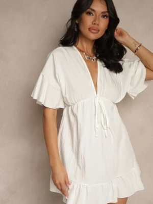 Biała Rozkloszowana Sukienka z Wiskozą z Rękawami Typu Nietoperz i Falbanką Nellimi new collection