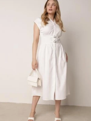 Biała Sukienka Koszulowa z Modelującym Przeszyciem ze Sprzączkami w Talii Puresa m&d fashion