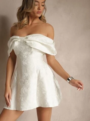 Biała Sukienka Vices z Hiszpańskim Dekoltem i Haftami Fenaleira