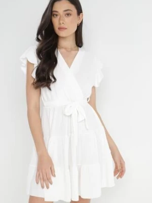 Biała Sukienka z Paskiem Laodima