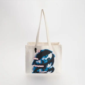 Biała torba bawełniana z nadrukiem Billie Eilish House