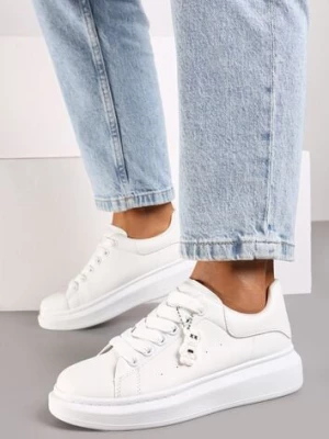 Białe Casualowe Sneakersy z Zawieszką Misiem Ulevidia