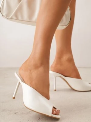 Białe Klapki na Szpilce z Wyciętą Cholewką Ariesona mulanka