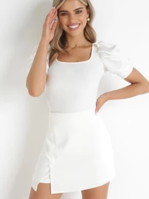 Białe Klasyczne Spódnico-Szorty z Wysokim Stanem Ozdobione Guzikami Iriss lovery