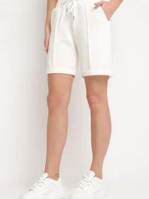 Białe Klasyczne Szorty z Gumką w Pasie i Wsuwanymi Kieszeniami Cadenzara glo-story