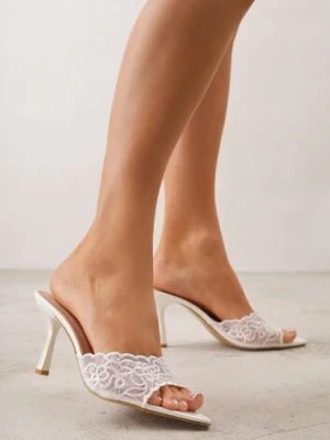 Białe Koronkowe Klapki na Szpilce Lyvete