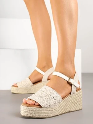 Beżowo-Białe Sandały na Koturnie Vices w Stylu Boho Danione