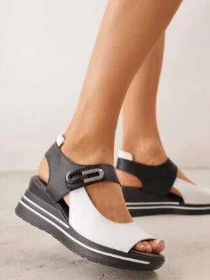 Białe Sandały ze Skóry Naturalnej na Koturnie z Metaliczną Ozdobą i Cyrkoniami Charevera m.daszynski