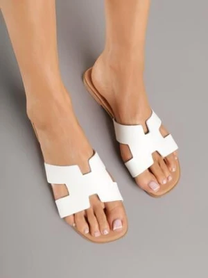 Białe Skórzane Klapki Vices z Geometryczną Cholewką Arseria