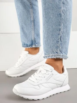 Białe Skórzane Sneakersy w Casualowym Stylu Tirivon