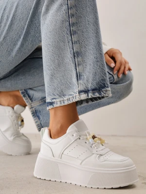 Białe Sneakersy Casual na Platformie z Koralikami Haisla Renda