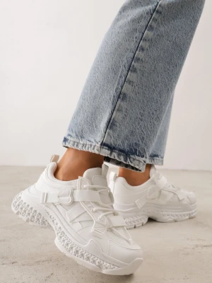 Białe Sneakersy Chunky na Tłoczonej Platformie z Naszywką w Kształcie Serca Chylera Marquiiz