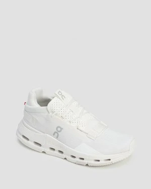 Białe sneakersy męskie On Running Cloudnova 2