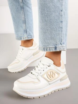 Białe Sneakersy na Grubej Podeszwie z Ozdobną Aplikacją Arivirae
