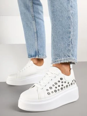 Białe Sneakersy na Grubej Podeszwie z Ozdobnymi Aplikacjami Marivelle