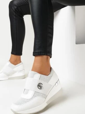 Białe Sneakersy na Koturnie z Brokatem Chykelli