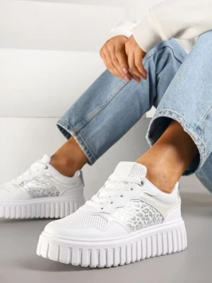 Białe Sneakersy na Platformie z Tłoczeniami Zdobione Panterkowym Printem Herraza