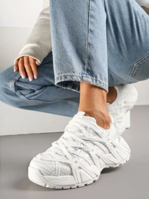 Białe Sneakersy Ozdobione Geometrycznym Motywem Pollines
