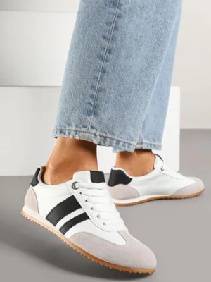 Białe Sneakersy Ozdobione Paskami Amoissea