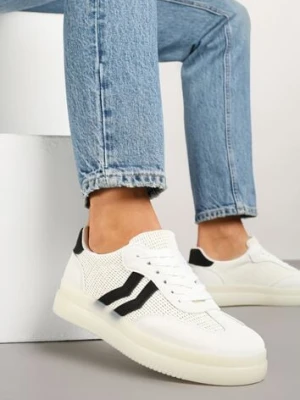 Białe Sneakersy Tenisówki Ozdobione Paskami Falovinia