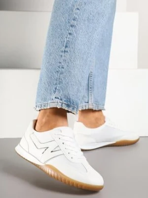 Białe Sneakersy Tenisówki z Ozdobną Boczną Naszywką Ranilsa