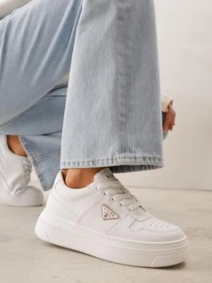 Białe Sneakersy VICES na Grubej Podeszwie z Trójkątną Aplikacją Meanata