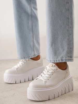 Białe Sneakersy VICES na Platformie Typu Chunky Tassi