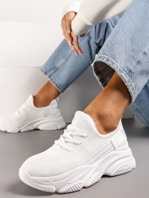 Białe Sneakersy Wsuwane ze Skarpetkową Cholewką i Podeszwą z Tłoczeniami Axilon