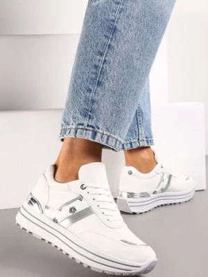 Białe Sneakersy z Dekoracyjnymi Wstawkami na Platformie w Paski Letorra