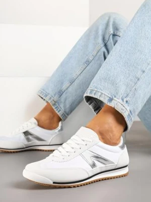 Białe Sneakersy z Geometrycznym Wzorem Clesanna