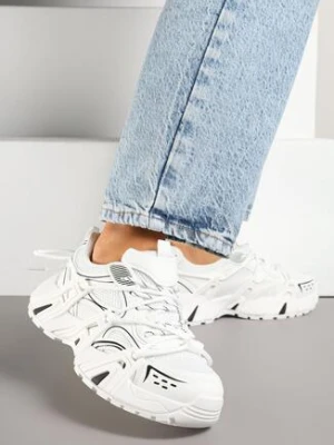 Białe Sneakersy z Grubą Podeszwą i Ozdobnym Sznurowaniem Julisca renda