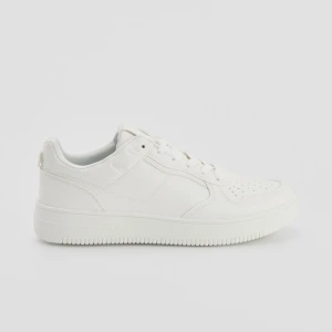 Białe sneakersy z imitacji skóry House