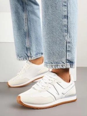 Białe Sneakersy z Metaliczną Lamówką i Geometrycznym Wzorem Tosvella via giulia