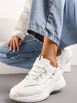 Białe Sneakersy z Ozdobnym Sznurowaniem i Przeszyciami Tiwaelia