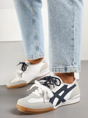 Białe Sneakersy z Podwójnym Wiązaniem Ozdobione Paskami Varozi