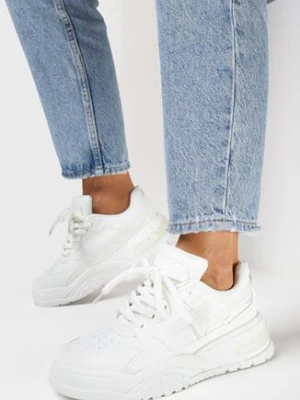 Białe Sneakersy z Szerokimi Sznurówkami Platinia