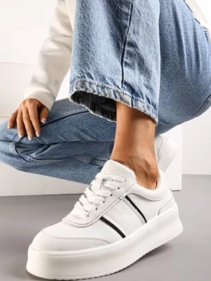 Białe Sneakersy ze Skóry Naturalnej na Platformie Roswena