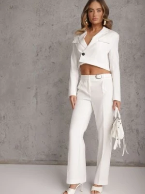 Białe Spodnie Garniturowe na Kant VICES Zdobione Zapięciem z Klamrą Azisore