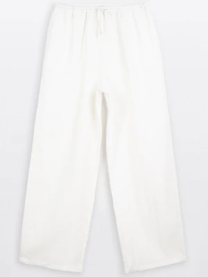 Białe spodnie WIDE LEG z tkaniny Reporter Young