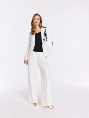 Białe spodnie z prostymi nogawkami z dodatkiem lnu TARANKO