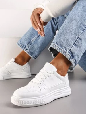 Białe Sznurowane Sneakersy Ozdobione Perforacją i Przeszyciami Eglia