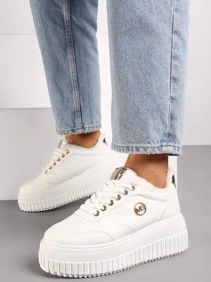 Białe Sznurowane Sneakersy na Grubej Tłoczonej Podeszwie z Aplikacją Tilinae